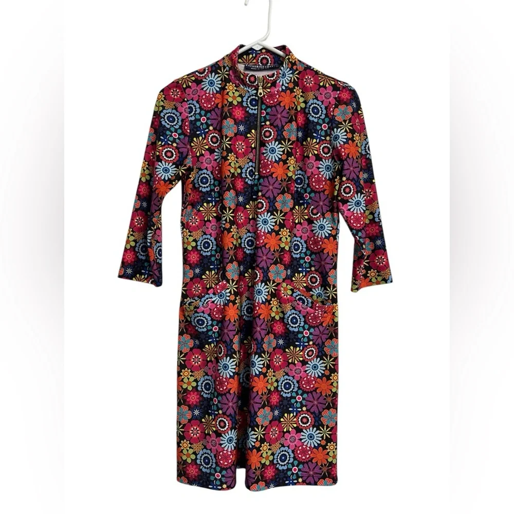 KATHERINE’S WAY DORAL dress in bold blossoms shift dress NWOT size XS UPF 50+ - Picture 3 of 12